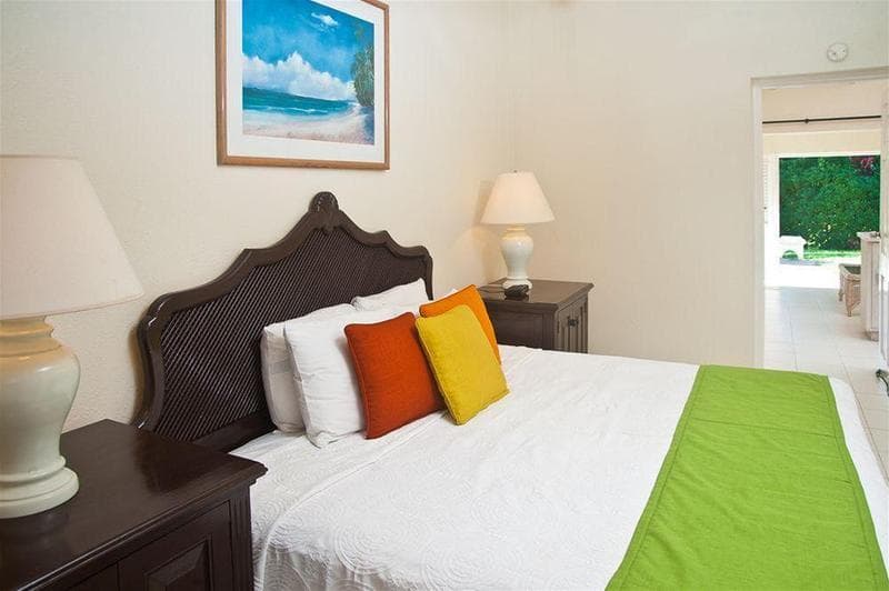 Regent Apartments photo 1