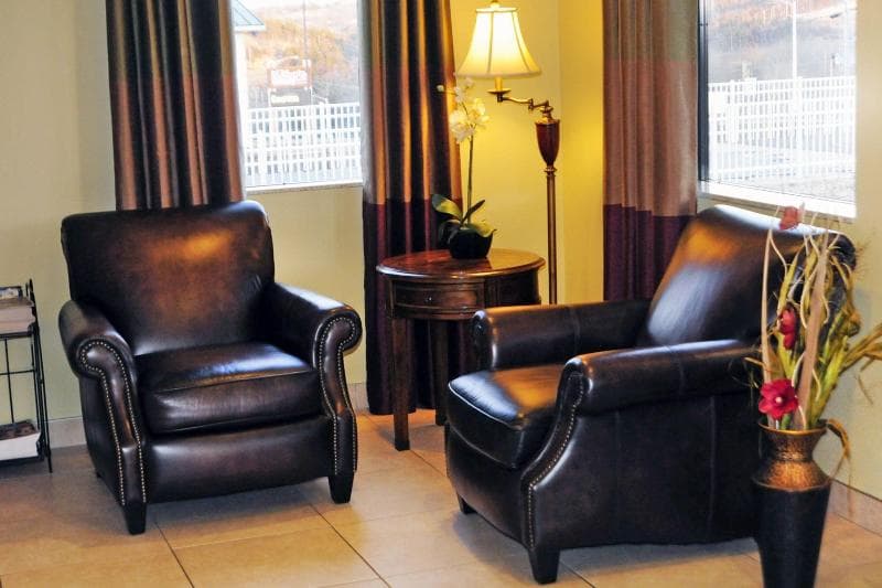 Whispering Hills Inn 5