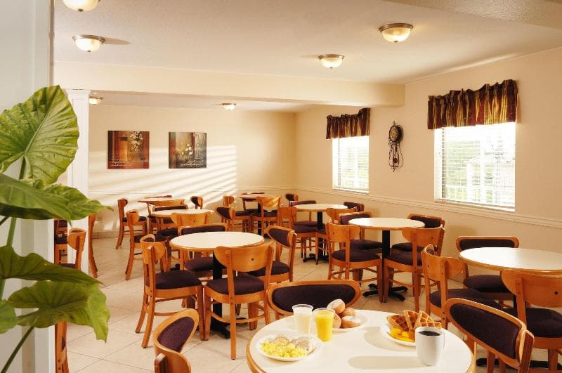Whispering Hills Inn 3