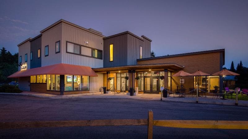 Sun And Ski Inn And Suites photo 1