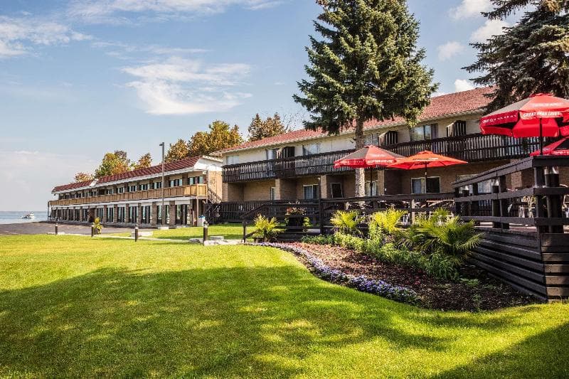 Ramada by Wyndham Jacksons Point 2