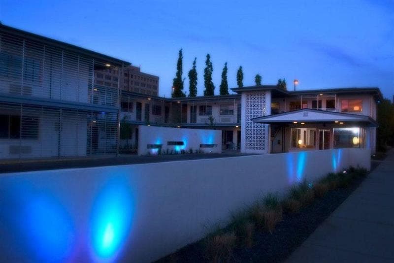Modern Hotel photo 1