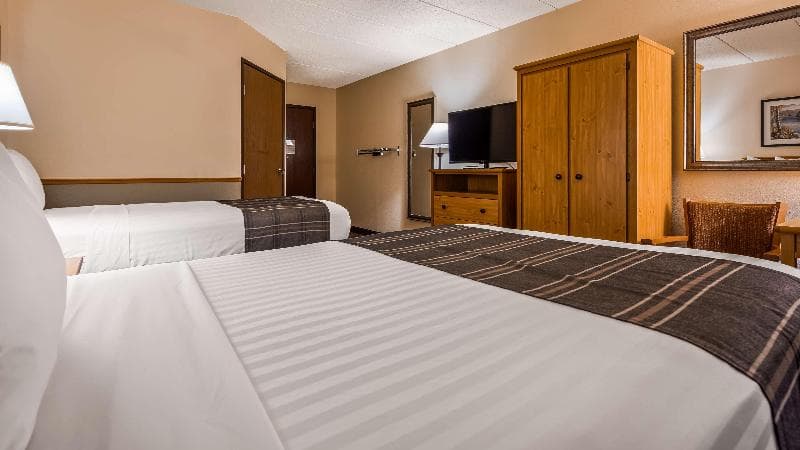 Best Western Bemidji 3