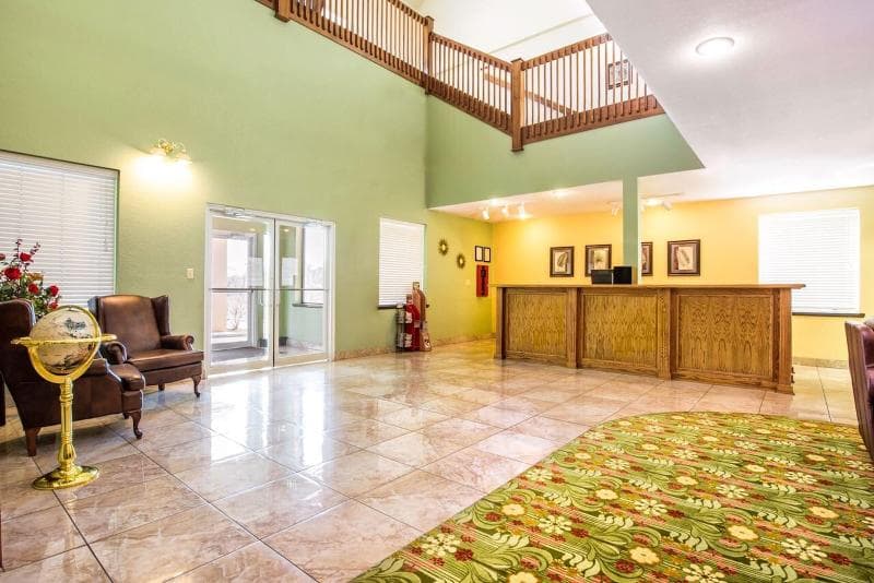 Brookwood Inn photo 1