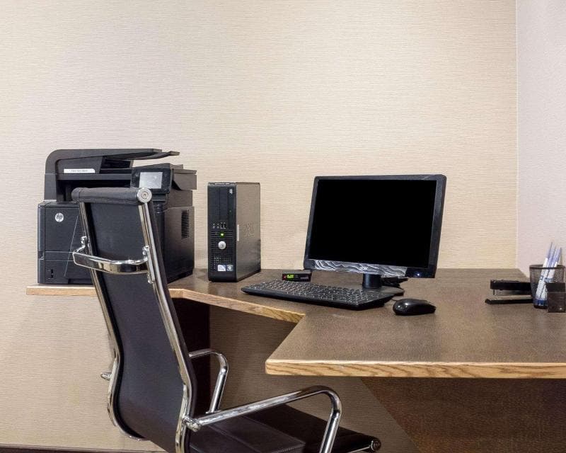 Quality Inn Bismarck 5