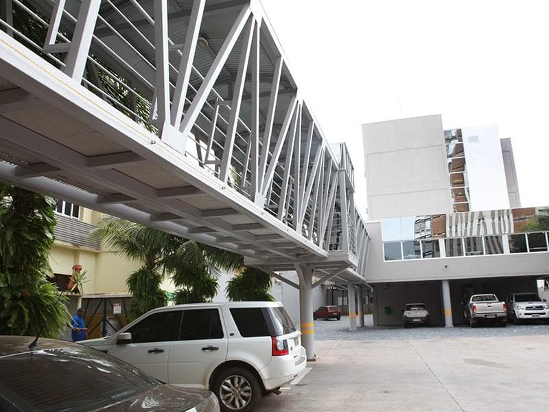 Amazon Plaza 2