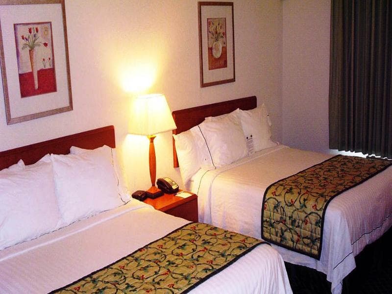 Fairfield Inn & Suites By Marriott Bloomington 5