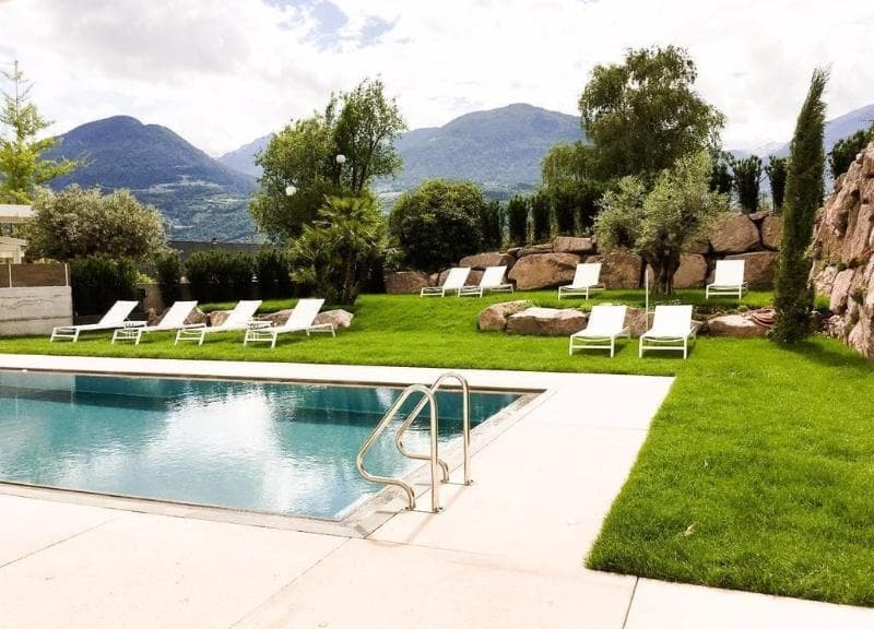 Hidalgo Suites & Residence main