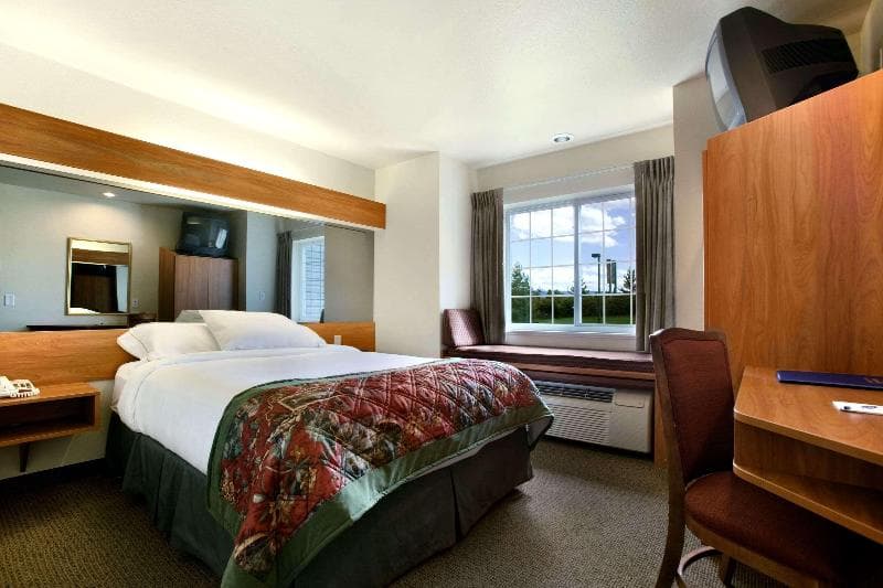 Microtel Inn & Suites By Wyndham Bozeman 2