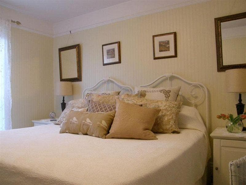 Fisher House Bed & Breakfast 3