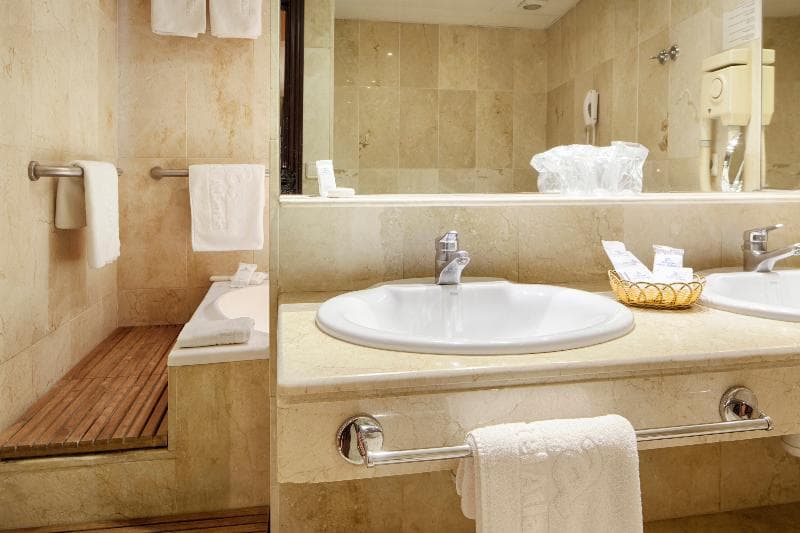 Hotel Atlantis 3
