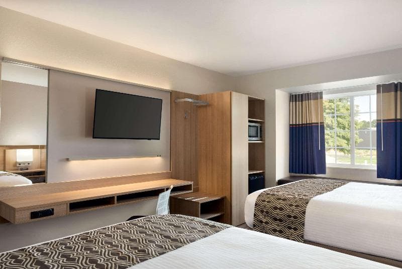 Microtel Inn & Suites By Wyndham Baton Rouge photo 1