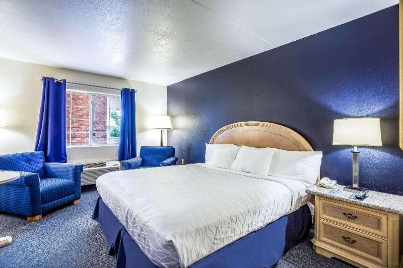 Rodeway Inn 2