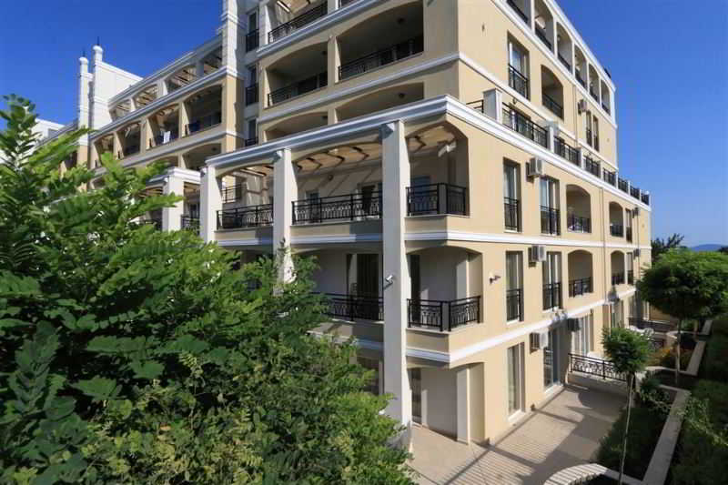 Penelope Palace 4