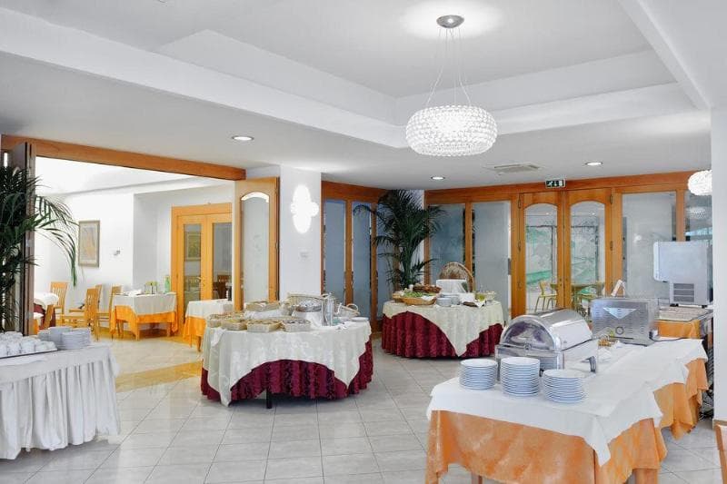 Hotel I Melograni 5