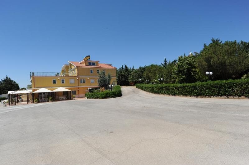 Hotel Garden 5