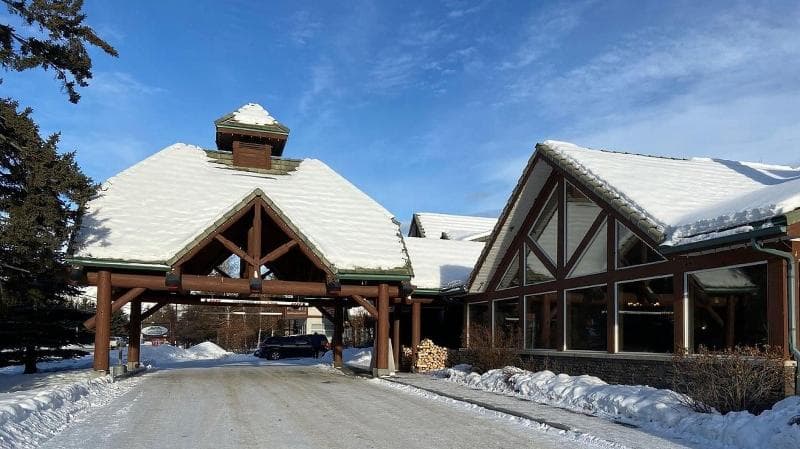 Canmore Rocky Mountain Inn photo 1
