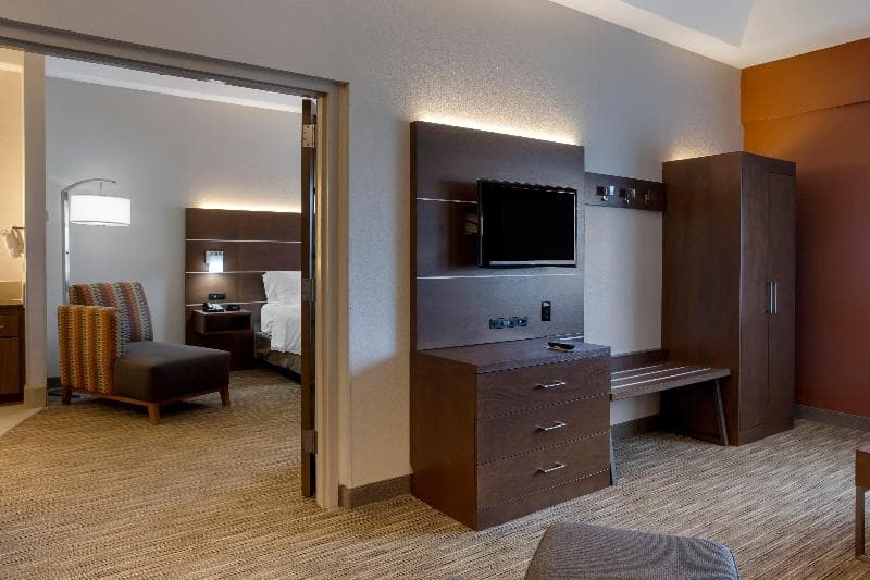 Holiday Inn Express Branson - Green Mountain Drive 3