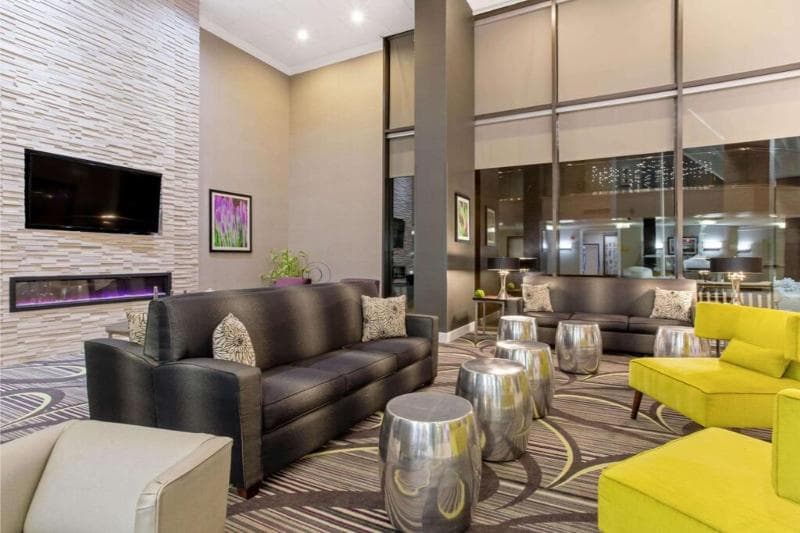 La Quinta Inn & Suites by Wyndham Boston-Andover 5