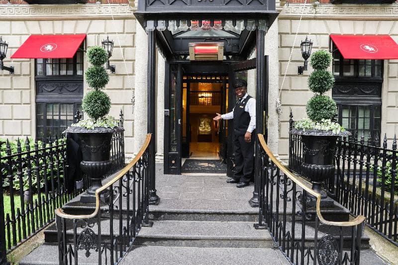 The Eliot Hotel 4