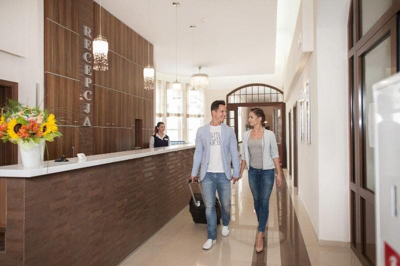 Hotel Cesarskie Ogrody main