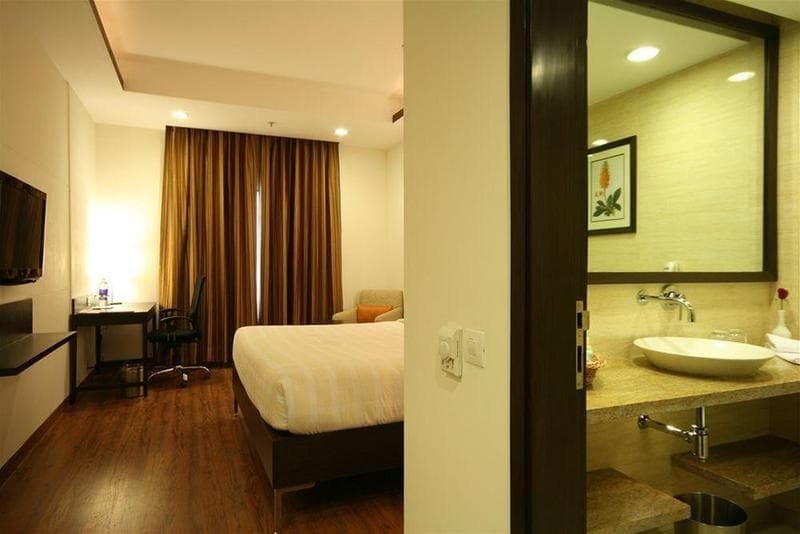Four Points By Sheraton Vadodara 5