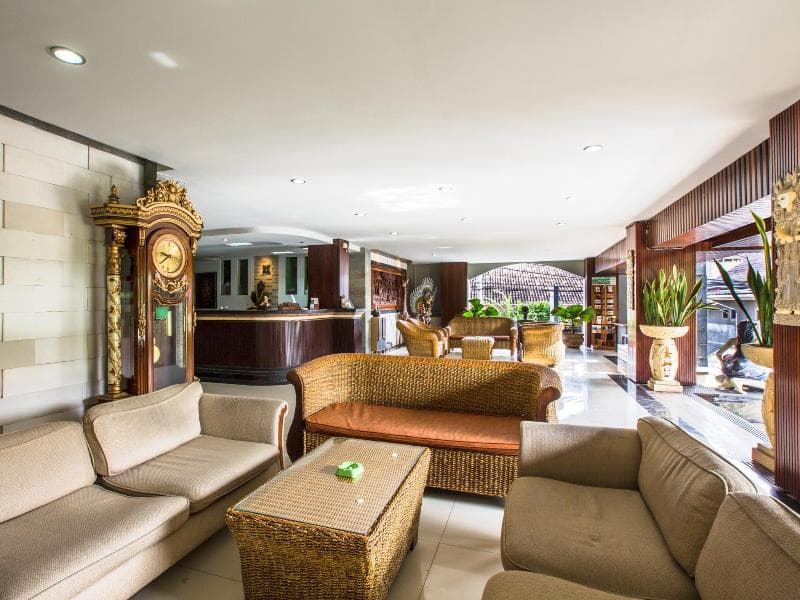 La Walon Hotel main