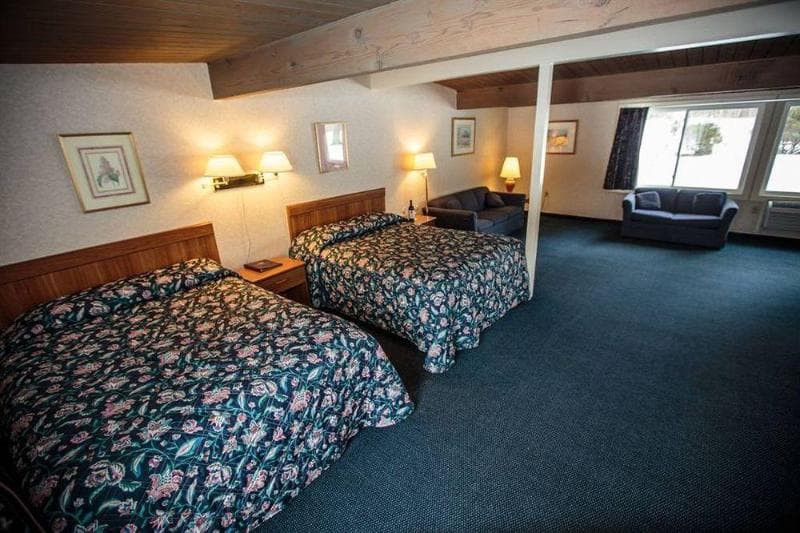 Town And Country Resort photo 1