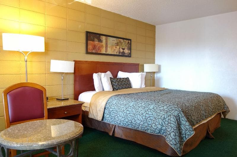 Cabana Inn 3