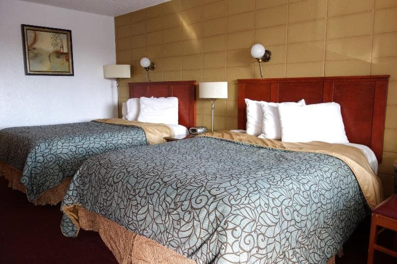Cabana Inn 5