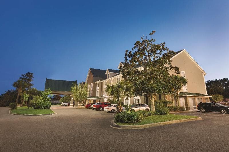 Country Inn & Suites by Radisson, Beaufort West, SC 5