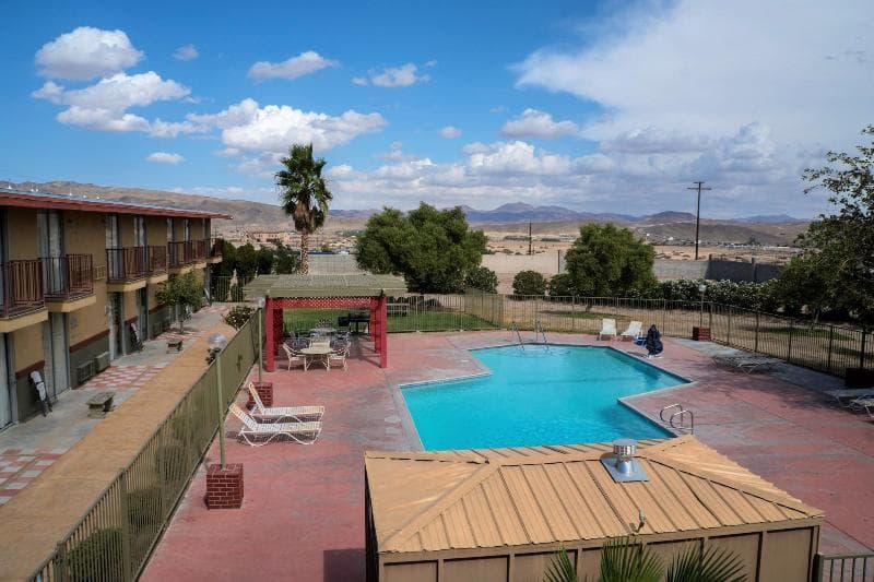 California Inn 1