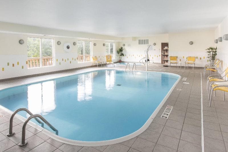 Fairfield Inn Branson 3
