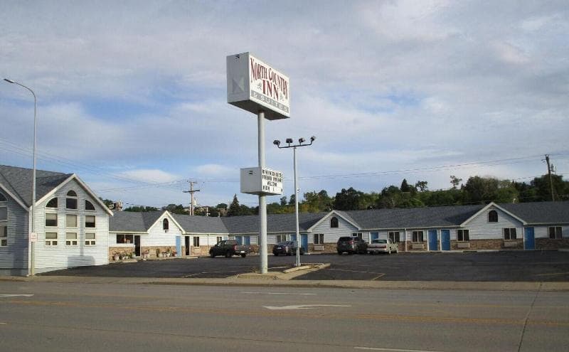 North Country Inn & Suites 4
