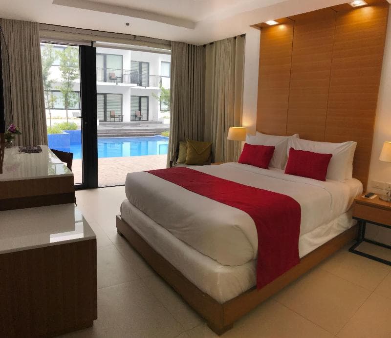 Pontefino Hotel And Residences photo 1