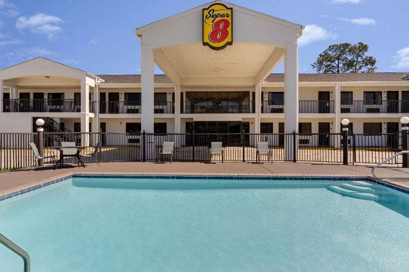 Super 8 by Wyndham Ocean Springs Biloxi 5