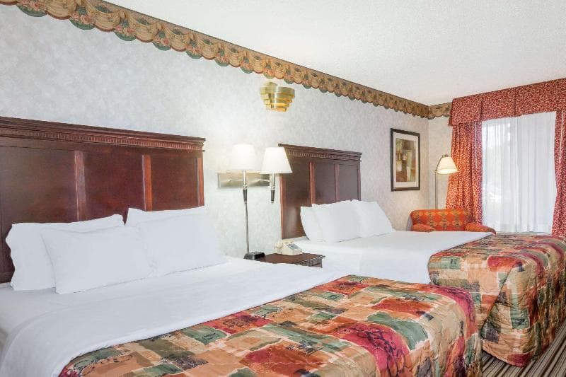 Days Inn by Wyndham Oneonta 3