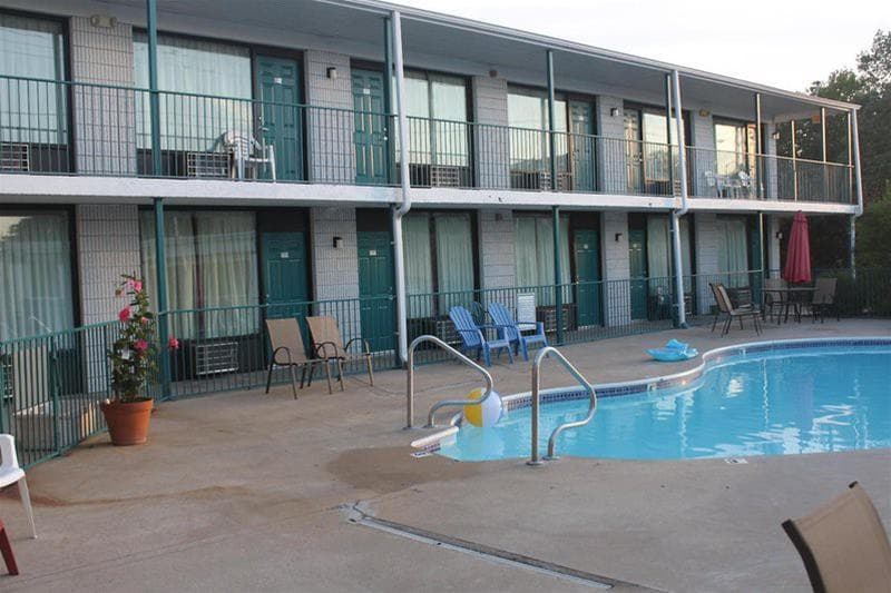 Ozark Valley Inn 4