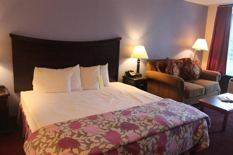 Ozark Valley Inn 5