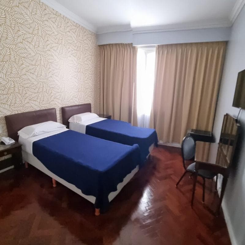 Regis Hotel photo 1