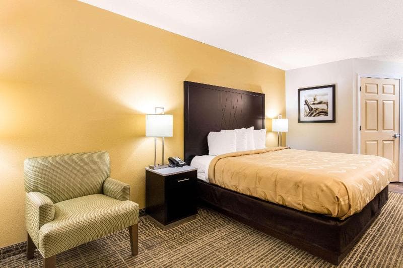 Quality Inn Trussville I-59 exit 141 4