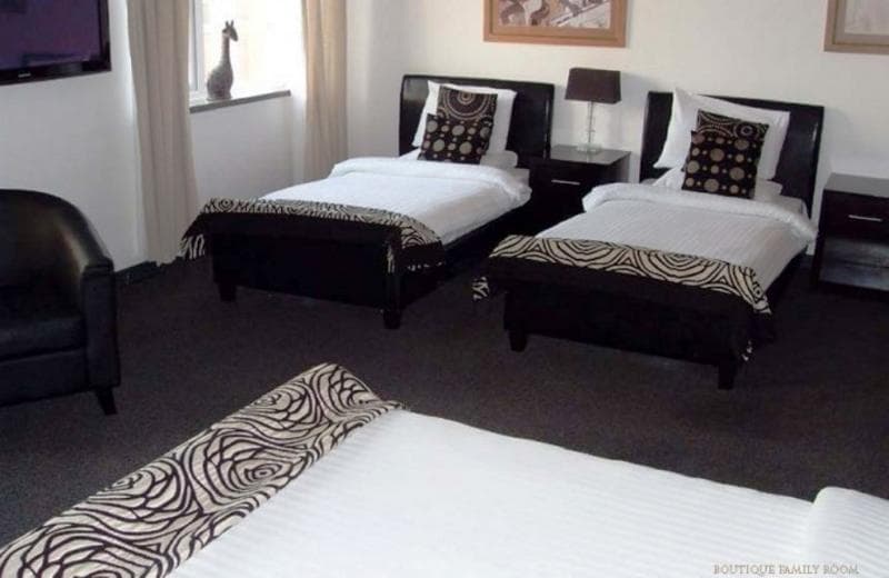 Inn On The Prom 3