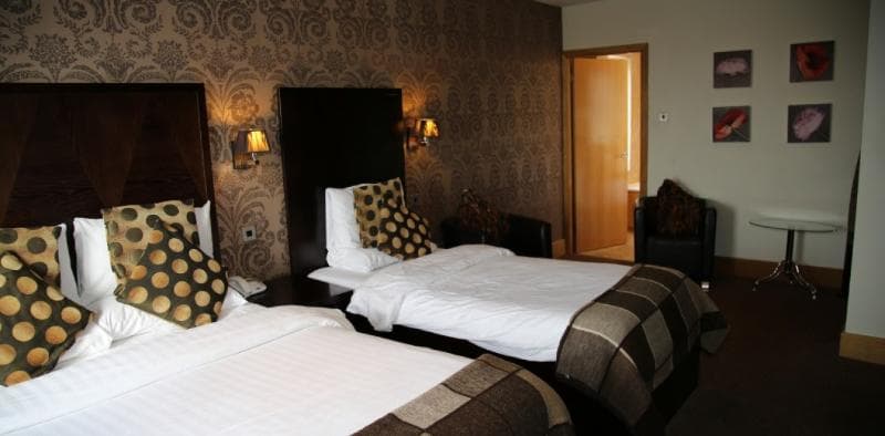 Inn On The Prom 4