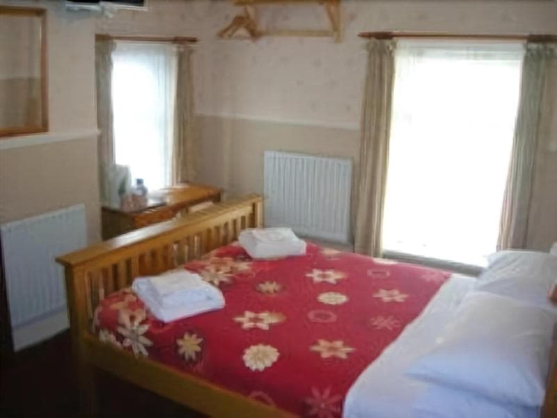 Wellington Hotel - Guest House 4