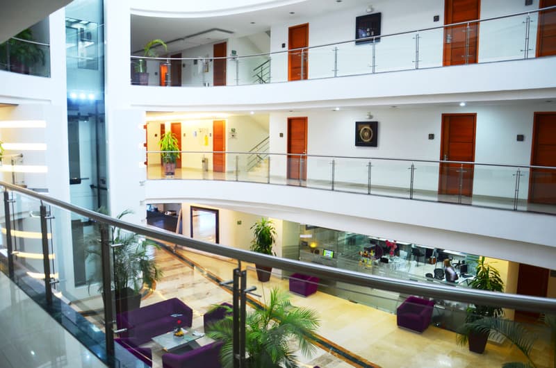 Atrium Plaza 5