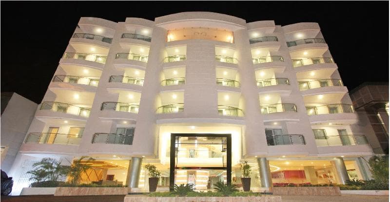 Atrium Plaza 1