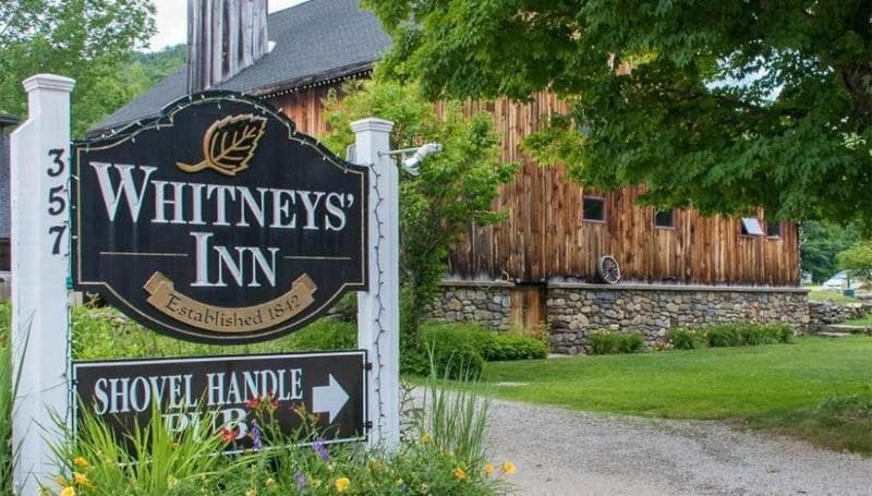 Whitney's Inn At Jackson 3