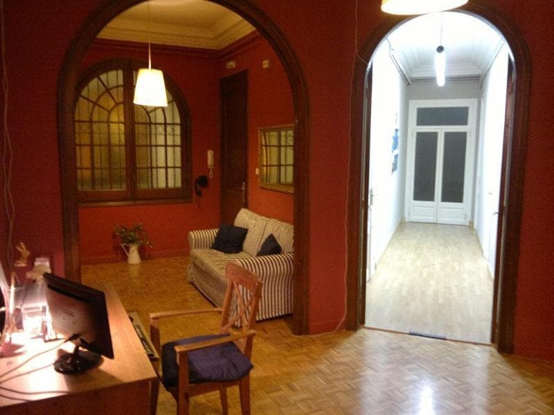 Ally's Guest House Barcelona 5