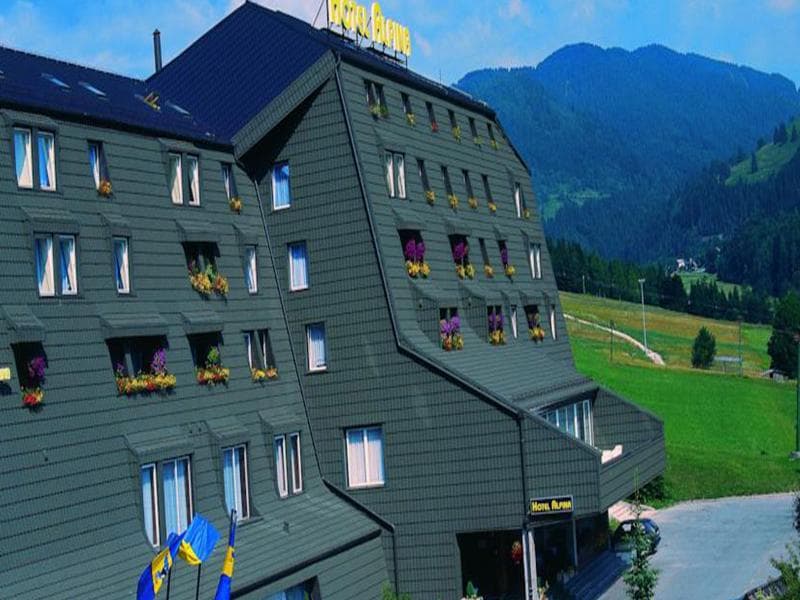 Hotel Alpina 3