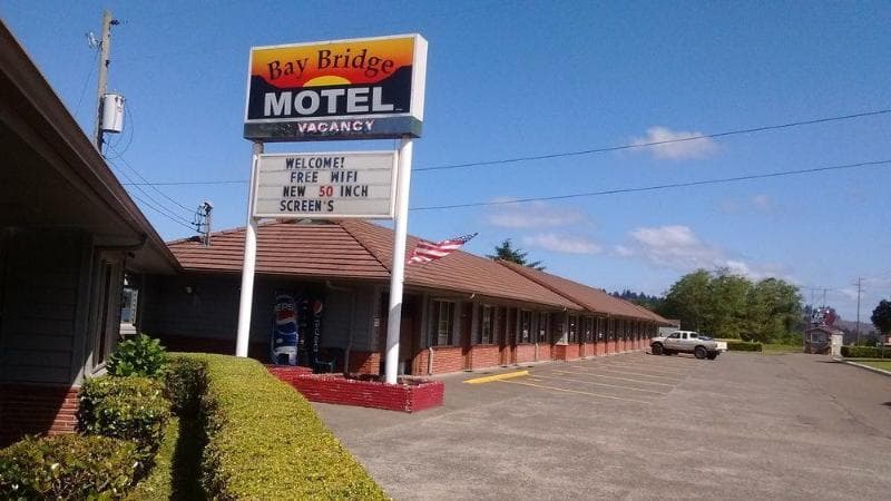 The Bay Bridge Motel 3